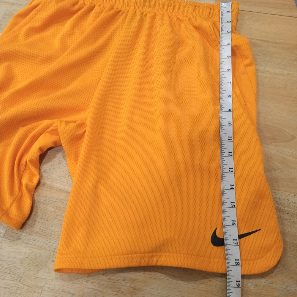 NIKE MEN'S TEAM DRI FIT FLEX WOVEN SHORT (WITH POCKETS) medium - Picture 13 of 15